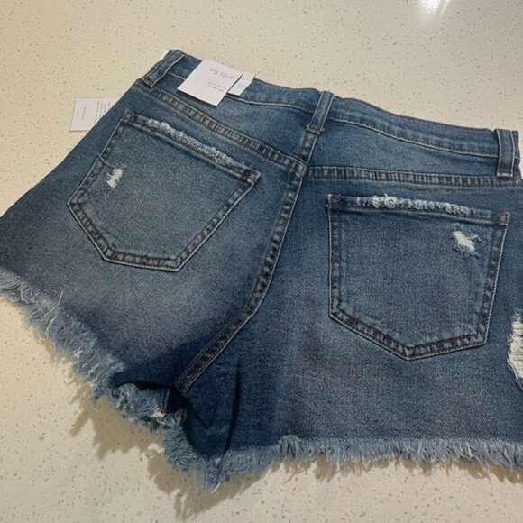 STS Blue Layne High Rise Cut Off Fray Hem Denim 2.5” inseam Jean Shorts NEW - Picture 8 of 13